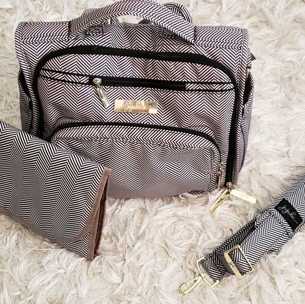 Ju Ju Be B.F.F. diaper bag